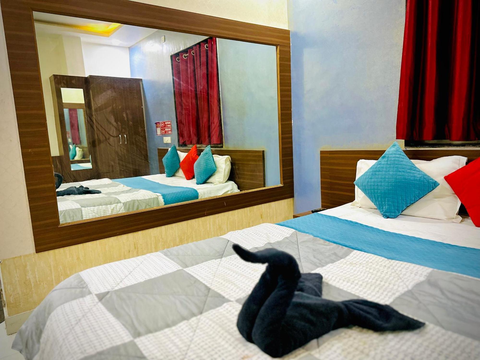 Hotel Sawai Executive Jadhavwadi Екстер'єр фото