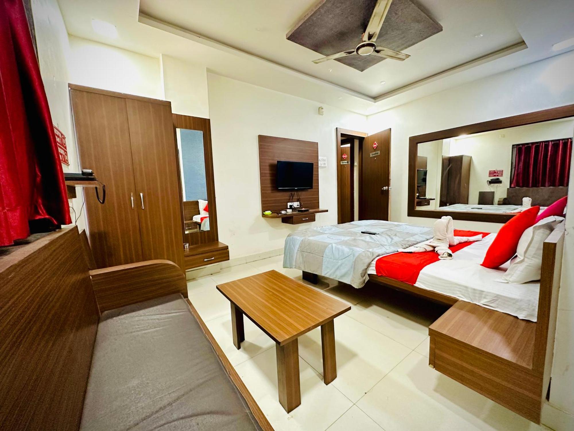 Hotel Sawai Executive Jadhavwadi Екстер'єр фото