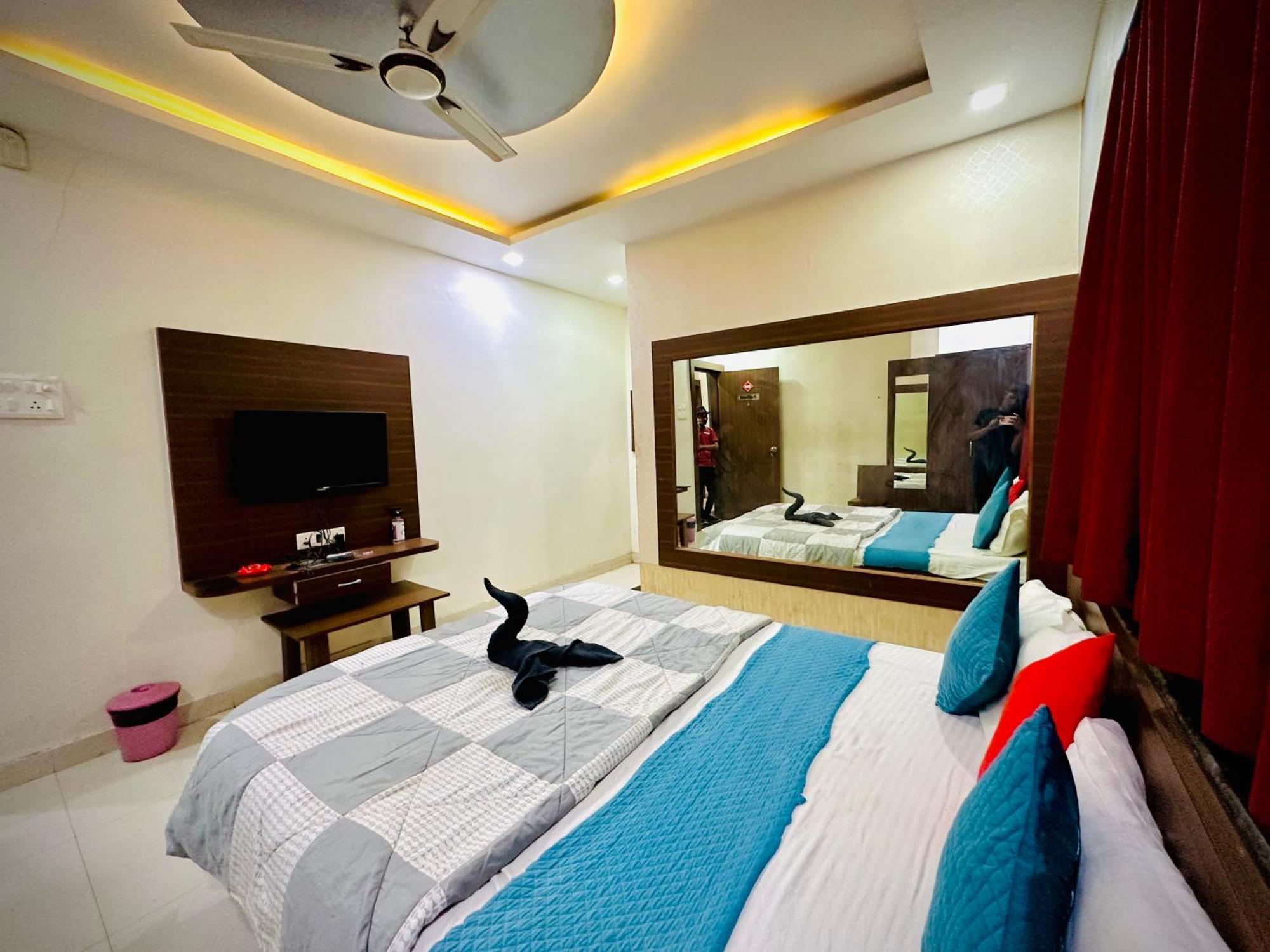 Hotel Sawai Executive Jadhavwadi Екстер'єр фото