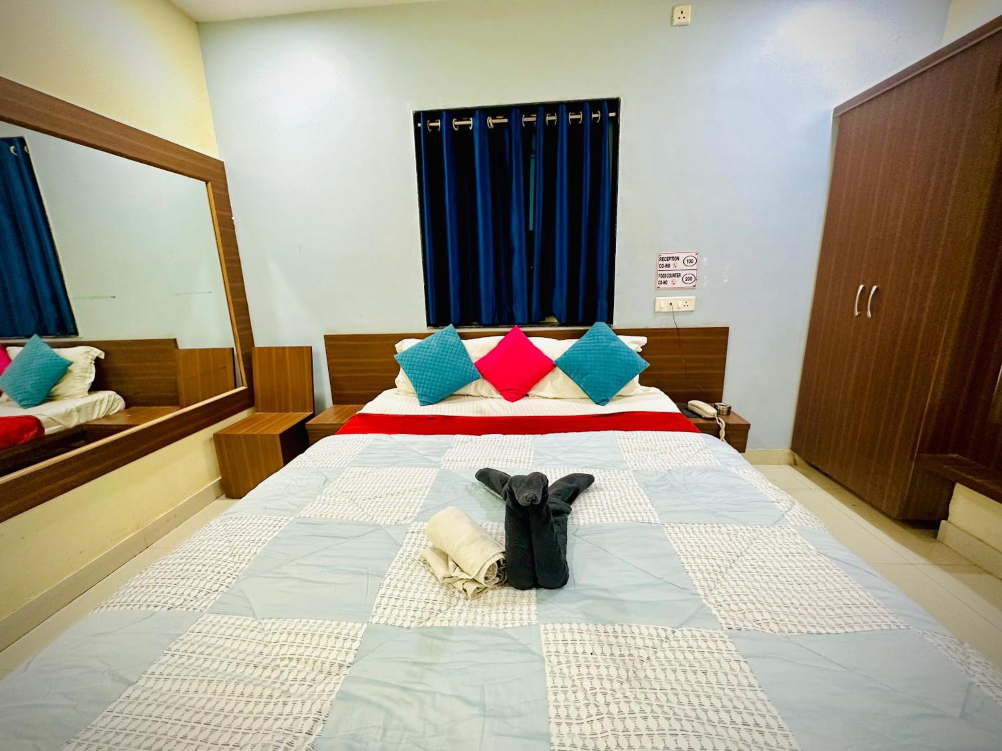 Hotel Sawai Executive Jadhavwadi Екстер'єр фото