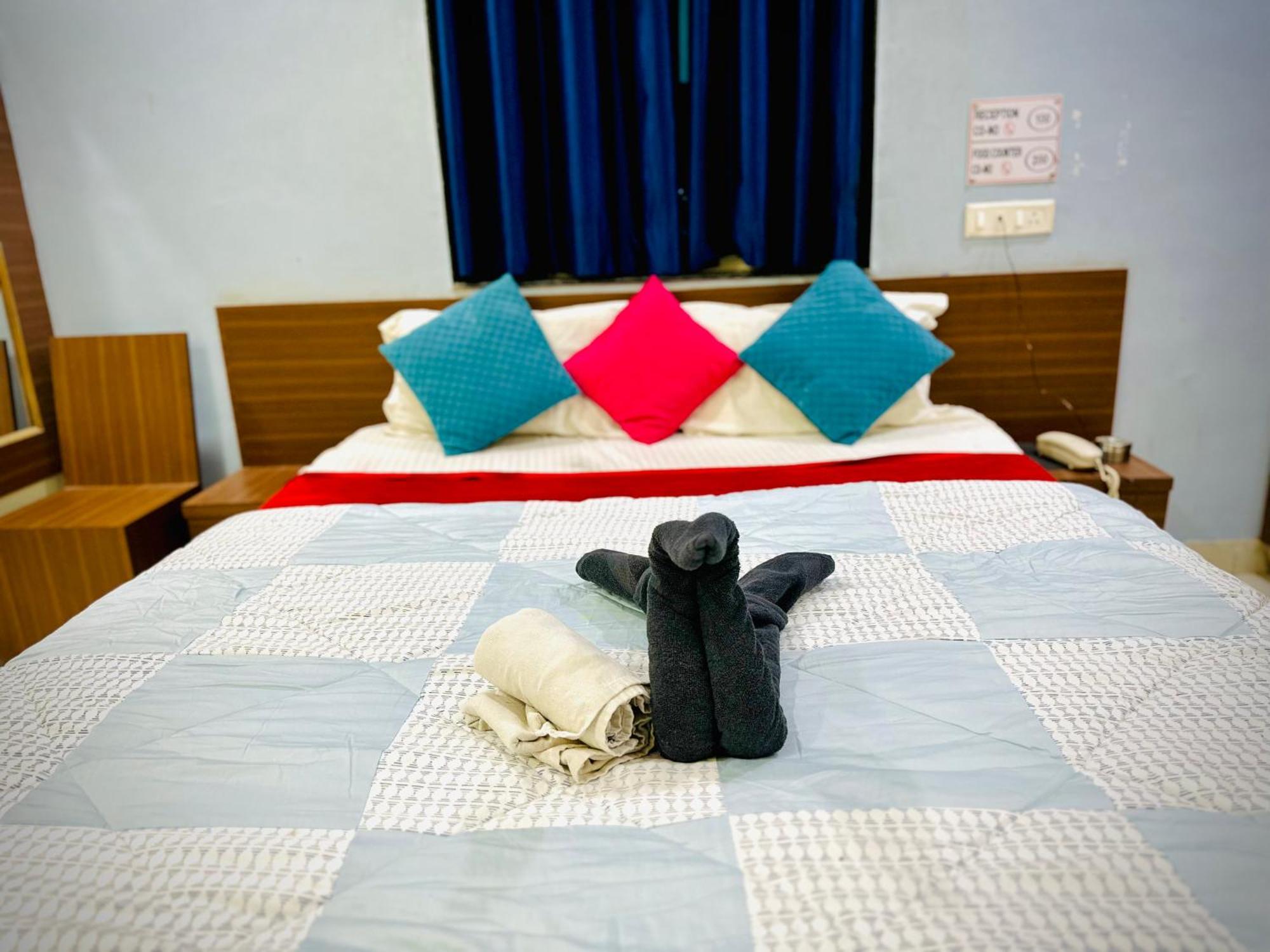 Hotel Sawai Executive Jadhavwadi Екстер'єр фото