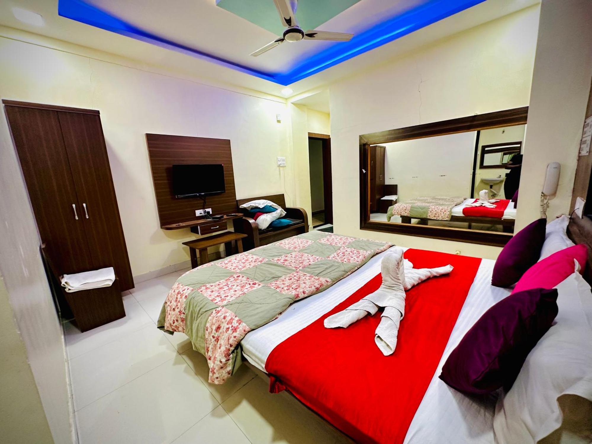 Hotel Sawai Executive Jadhavwadi Екстер'єр фото