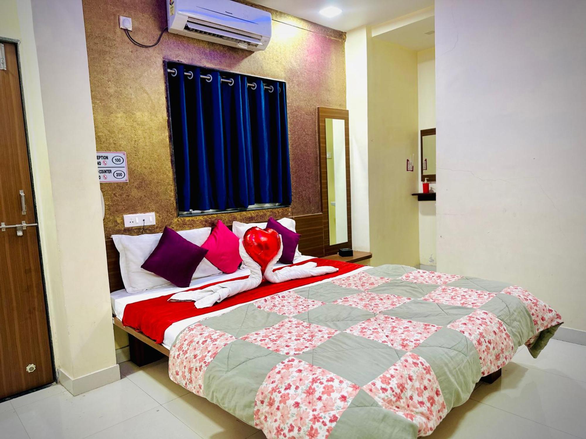 Hotel Sawai Executive Jadhavwadi Екстер'єр фото