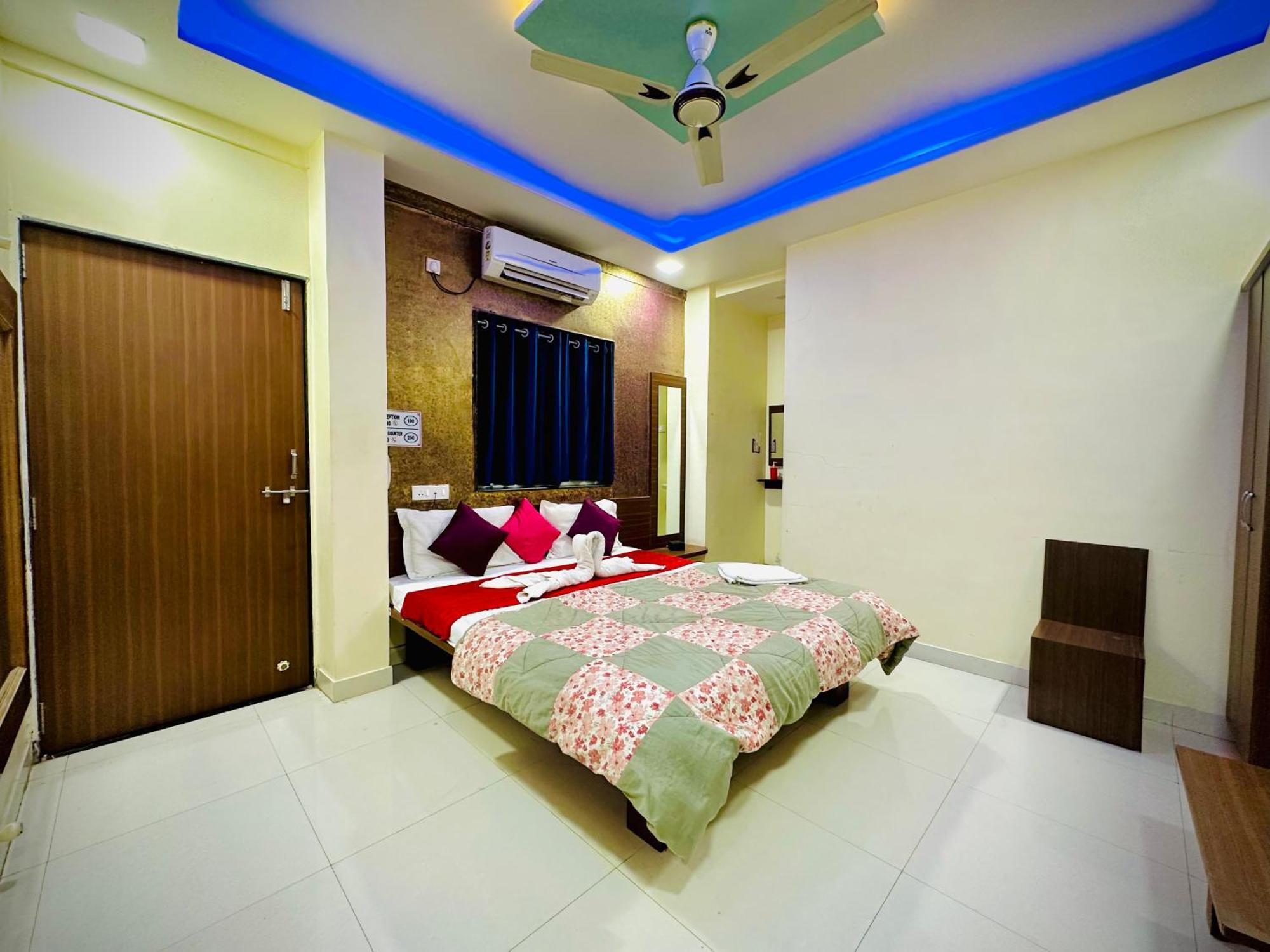 Hotel Sawai Executive Jadhavwadi Екстер'єр фото
