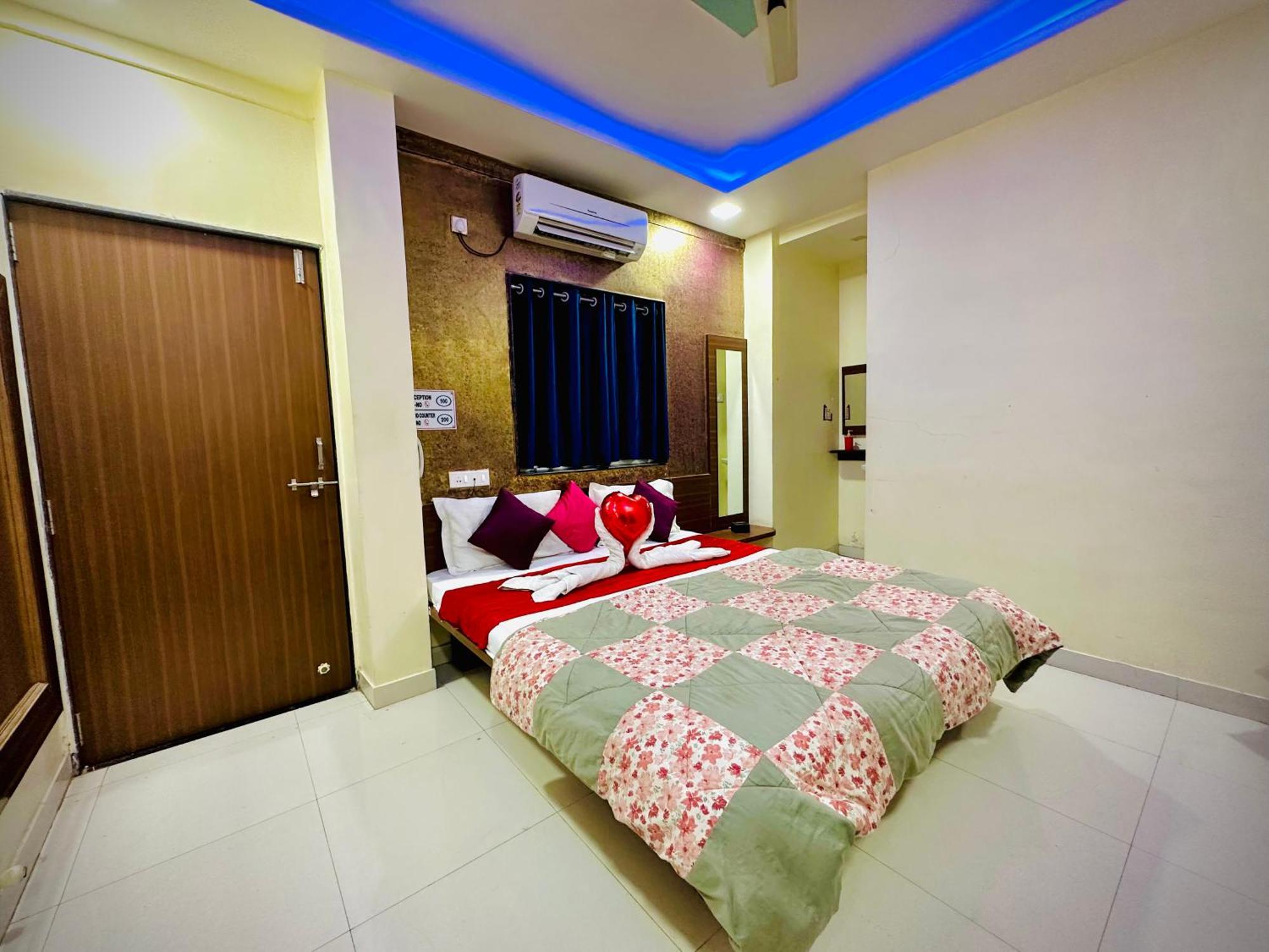 Hotel Sawai Executive Jadhavwadi Екстер'єр фото