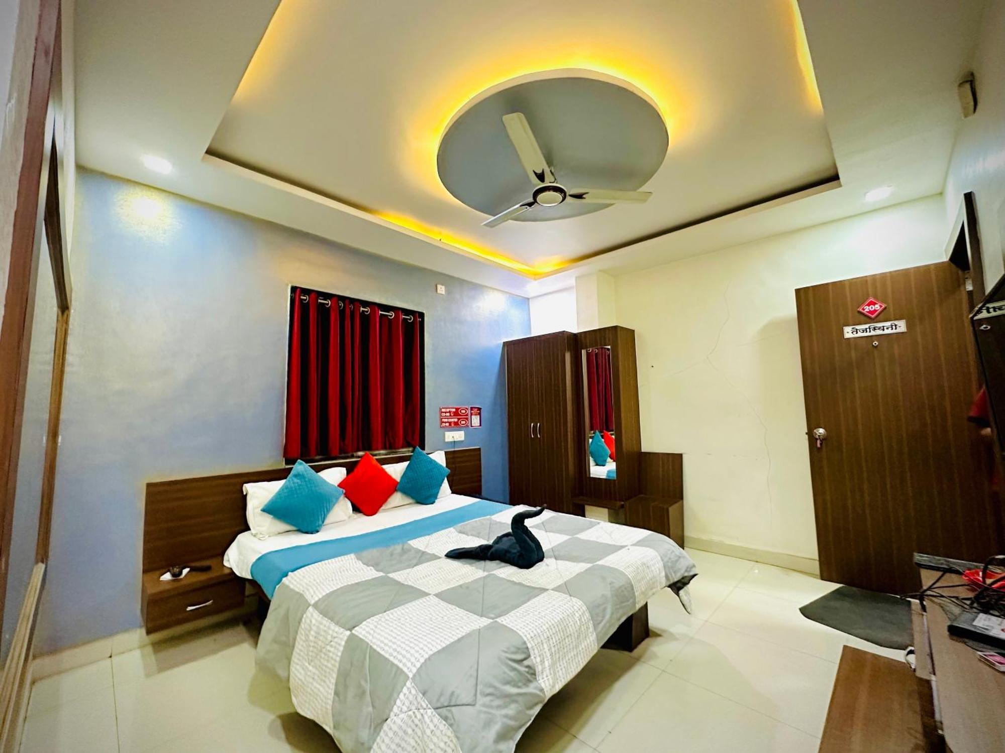 Hotel Sawai Executive Jadhavwadi Екстер'єр фото