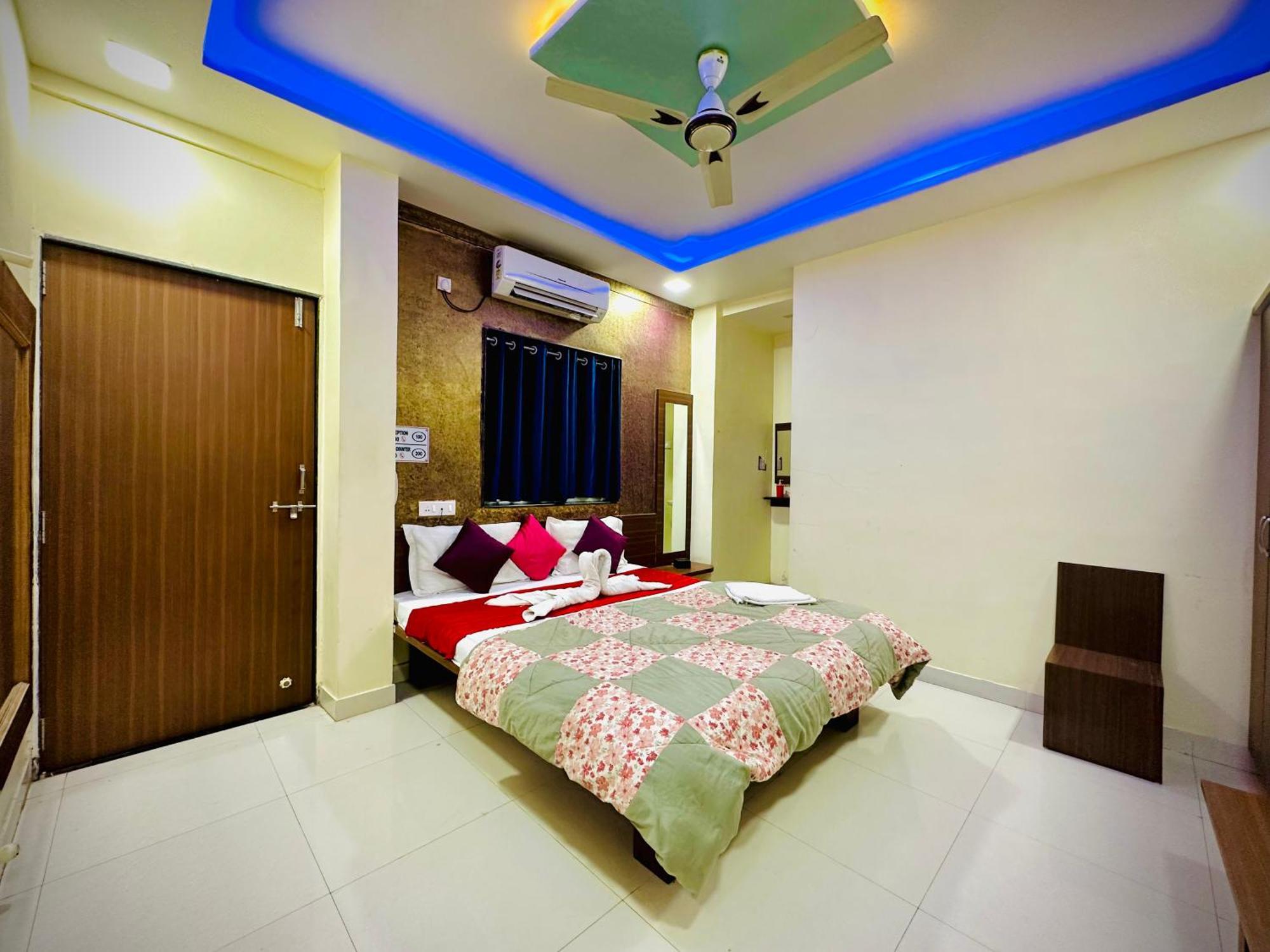 Hotel Sawai Executive Jadhavwadi Екстер'єр фото