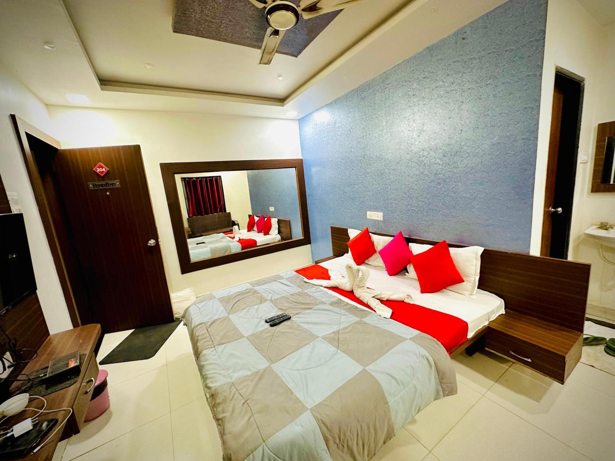 Hotel Sawai Executive Jadhavwadi Екстер'єр фото