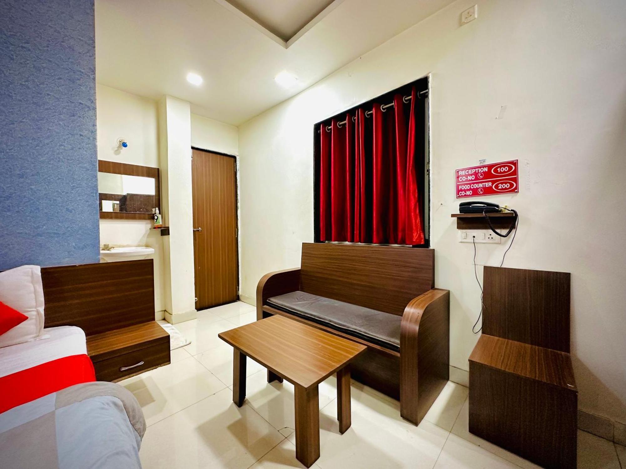 Hotel Sawai Executive Jadhavwadi Екстер'єр фото