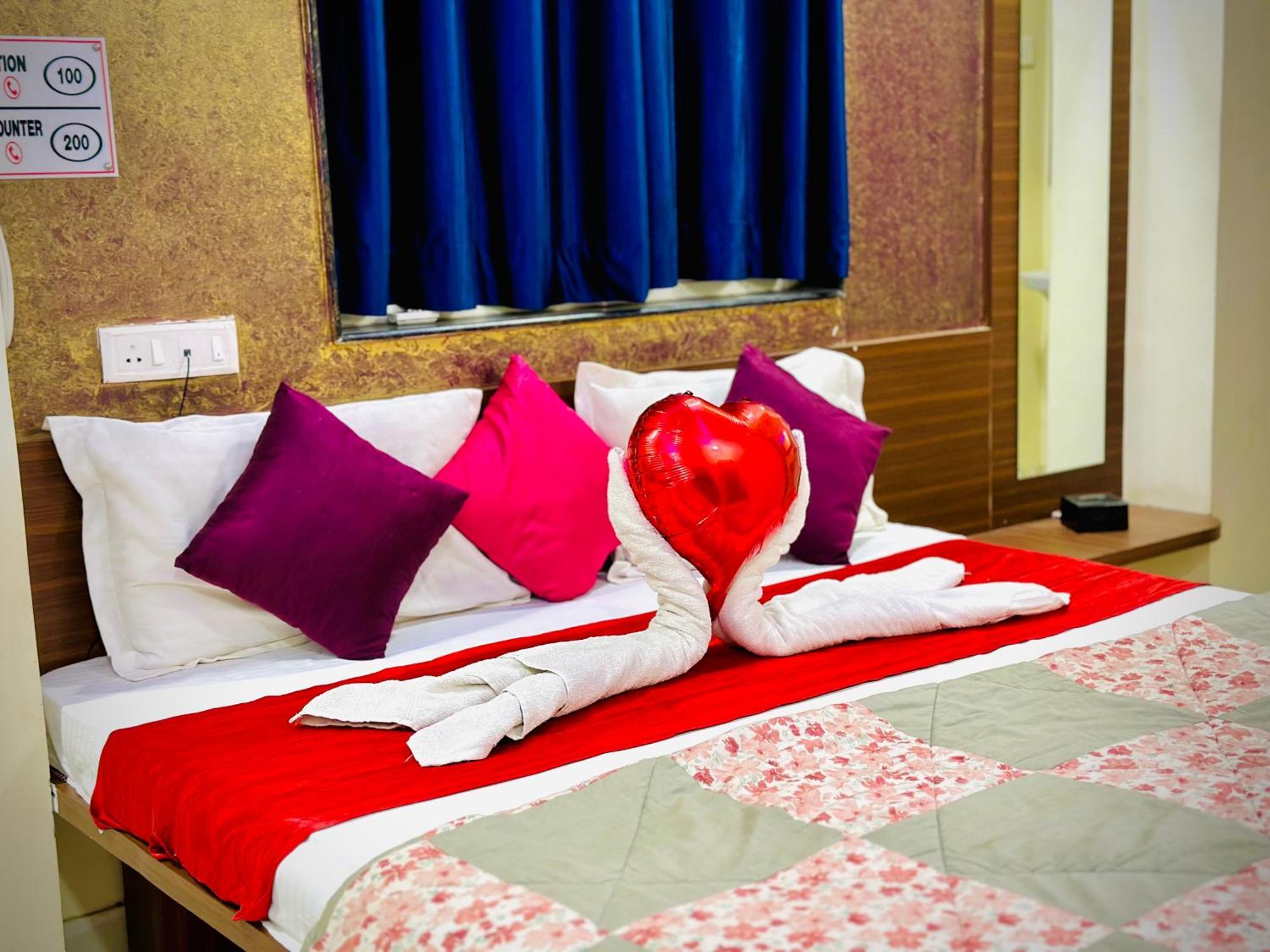 Hotel Sawai Executive Jadhavwadi Екстер'єр фото