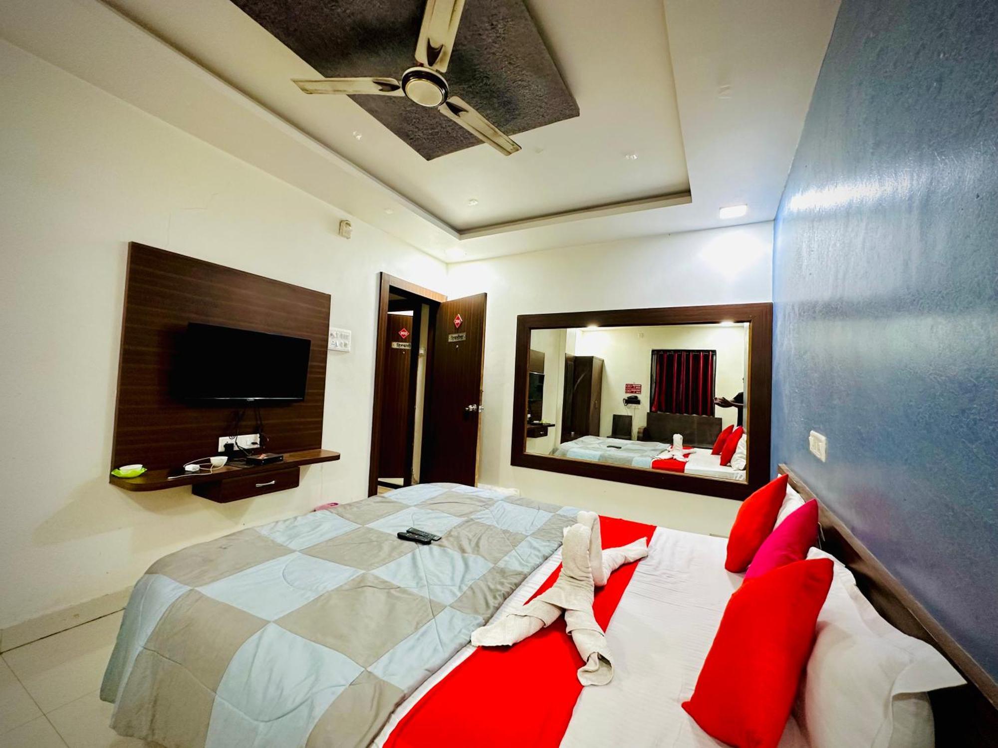 Hotel Sawai Executive Jadhavwadi Екстер'єр фото