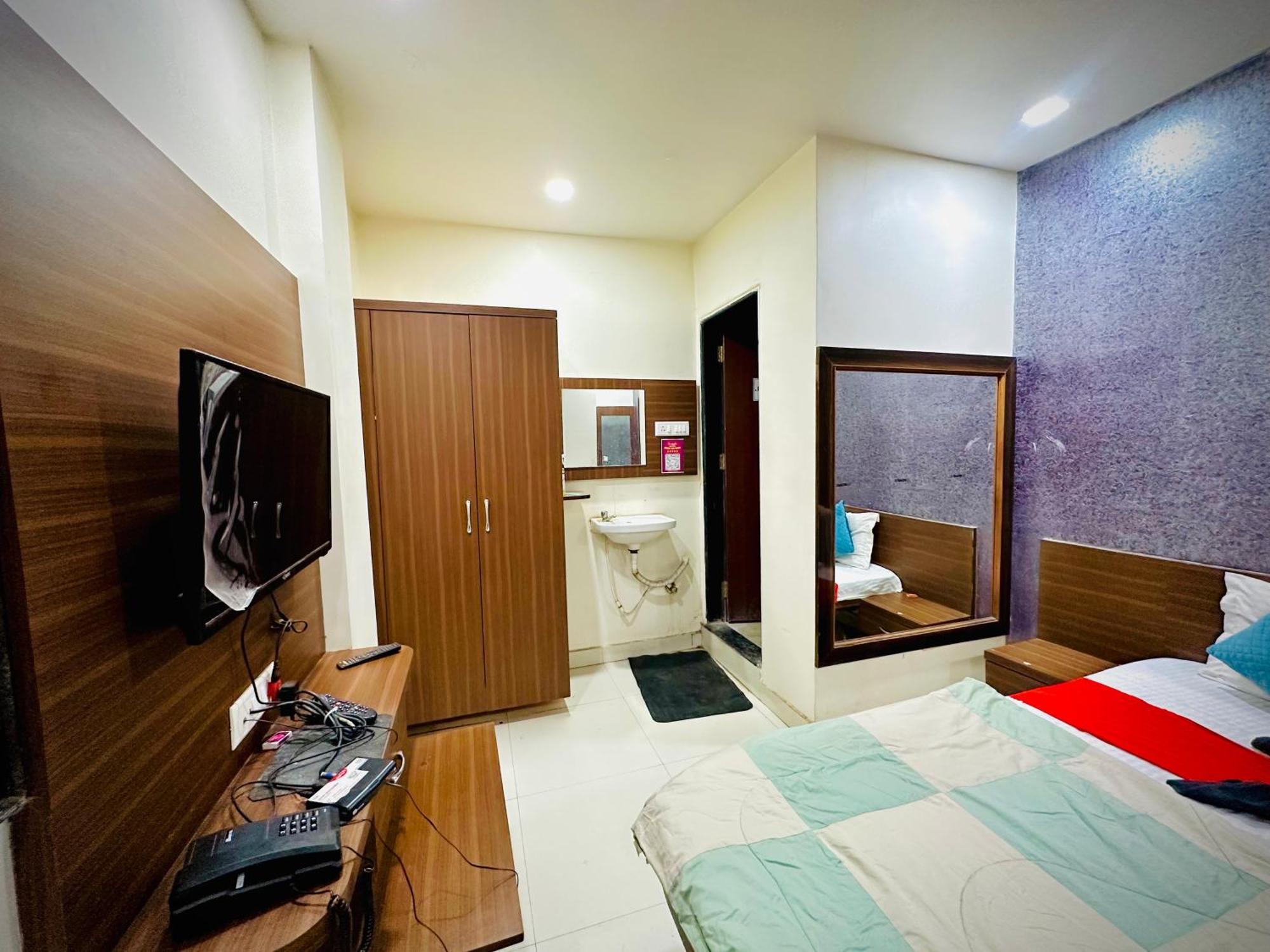 Hotel Sawai Executive Jadhavwadi Екстер'єр фото